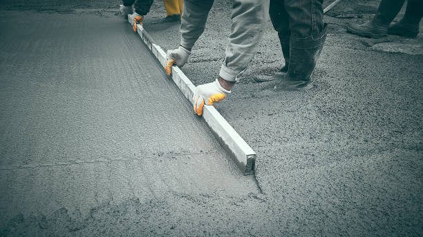 Best Best Concrete Contractor  in Newton, MS